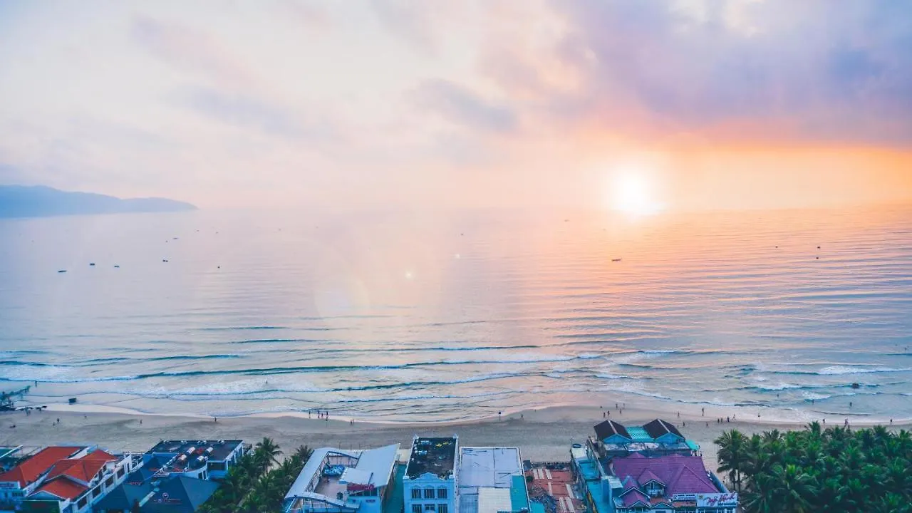 Le Hoang Beach Hotel Danang