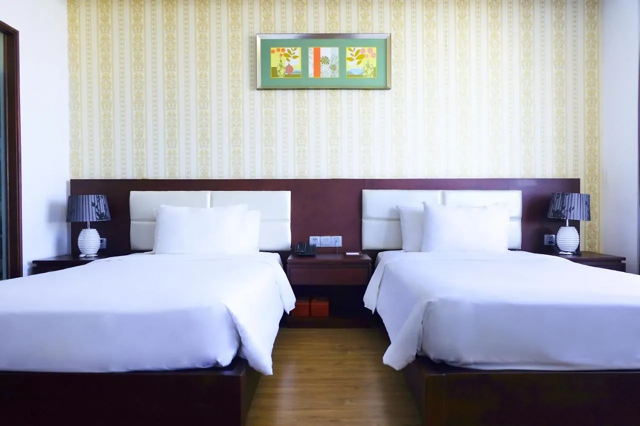 Le Hoang Beach Hotel Danang