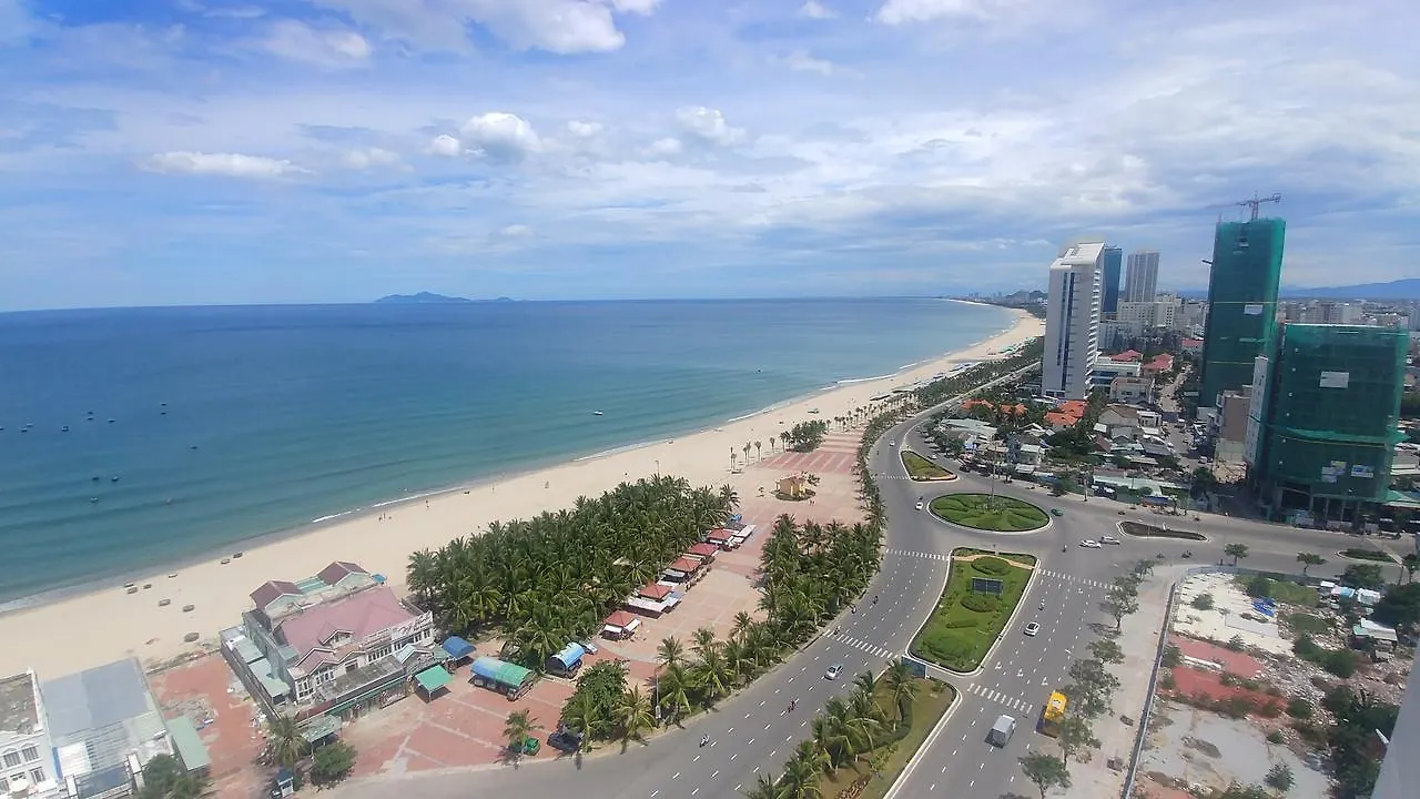 Le Hoang Beach Hotel Danang