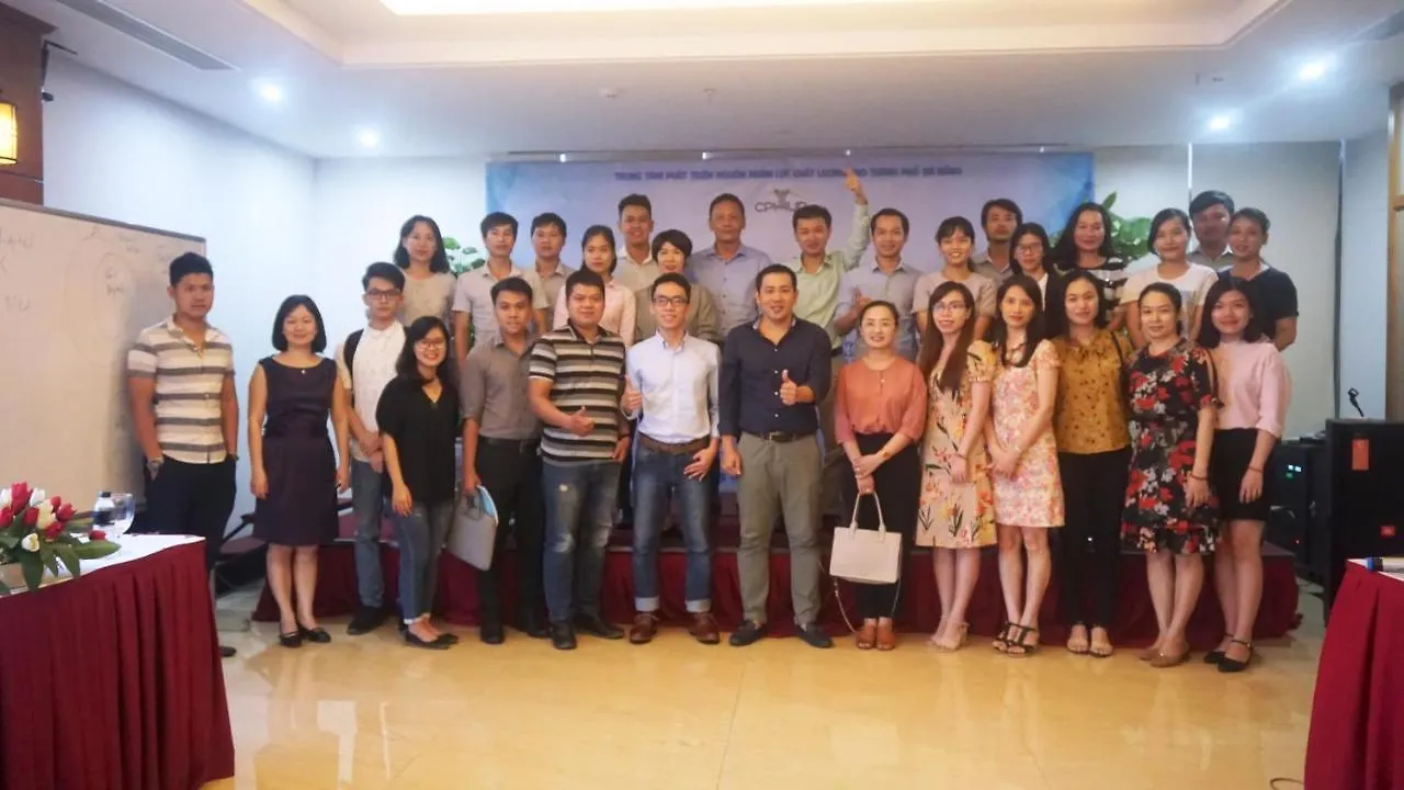 Le Hoang Beach Hotel Danang 4*, Da Nang