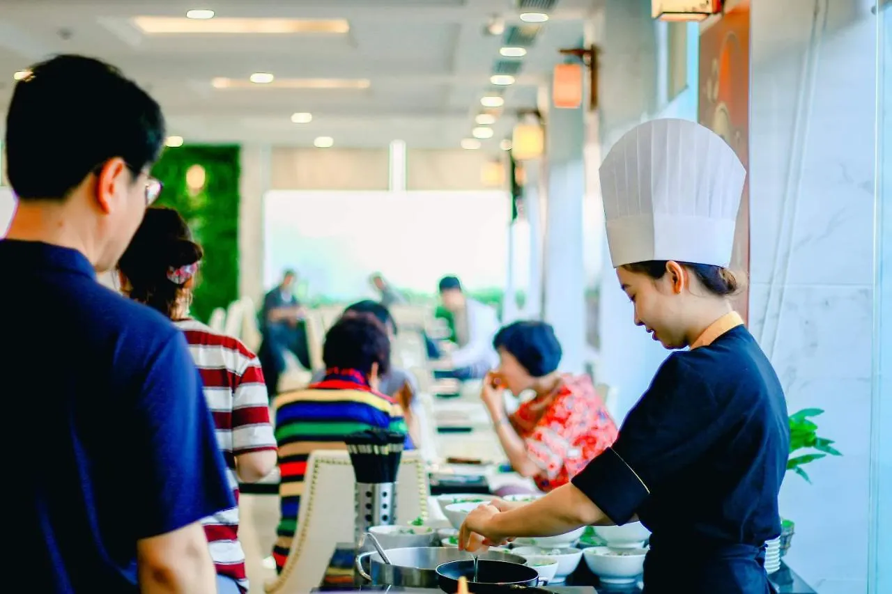 Le Hoang Beach Hotel Danang Da Nang