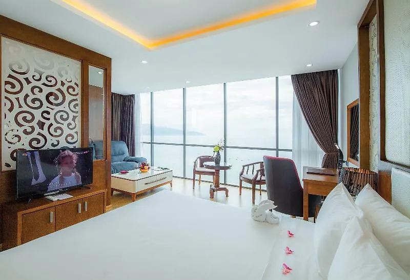 Le Hoang Beach Hotel Danang