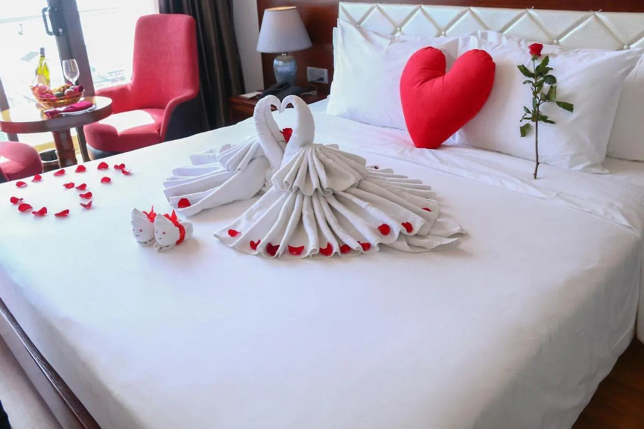 Le Hoang Beach Hotel Danang