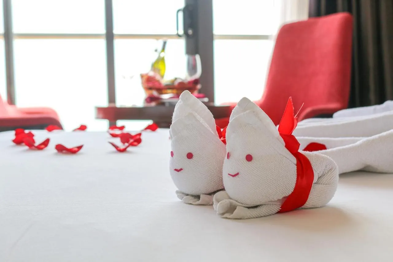 Le Hoang Beach Hotel Danang Vietnam