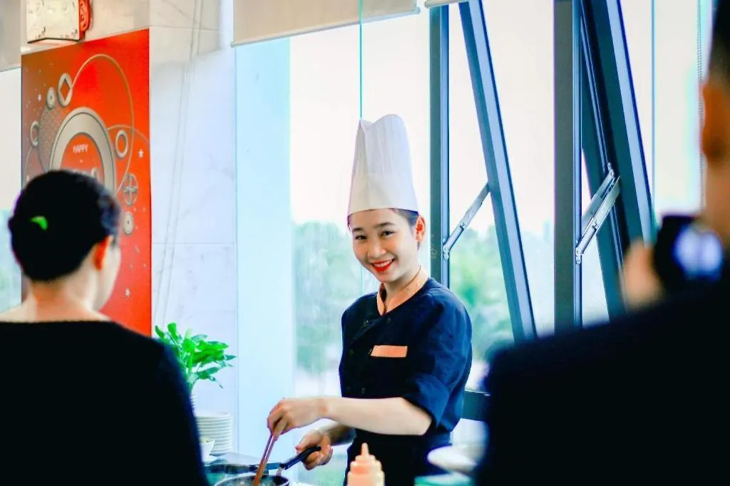 ****  Le Hoang Beach Hotel Danang Vietnam