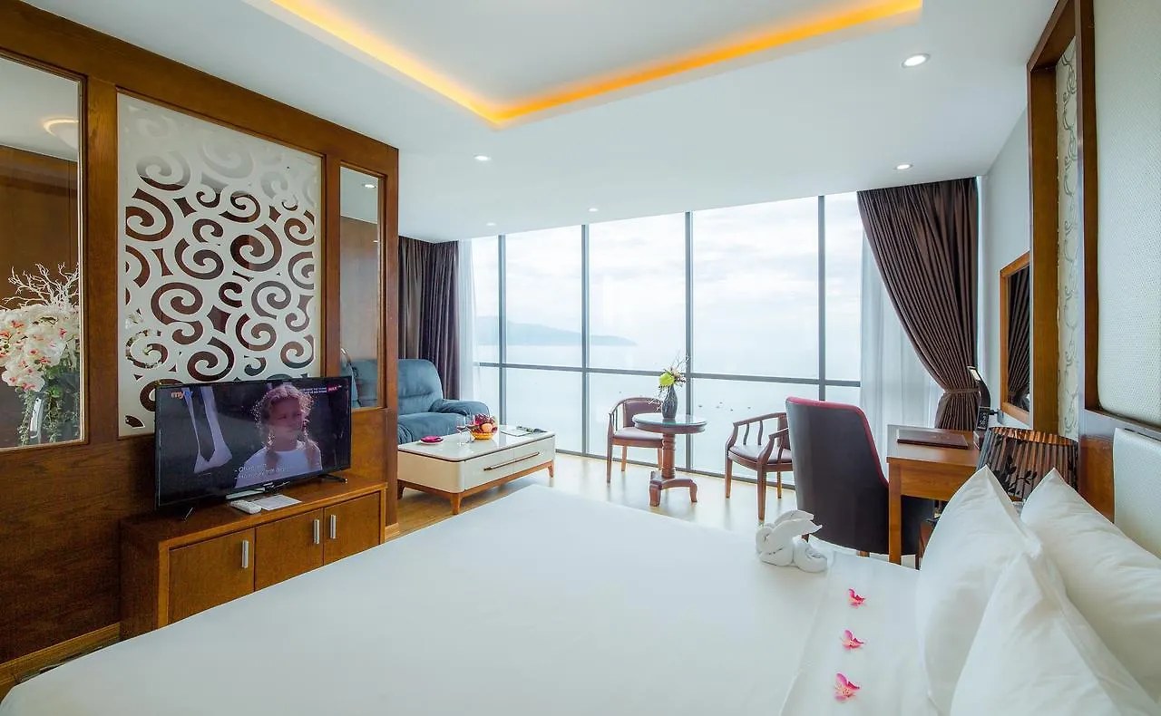 Le Hoang Beach Hotel Danang